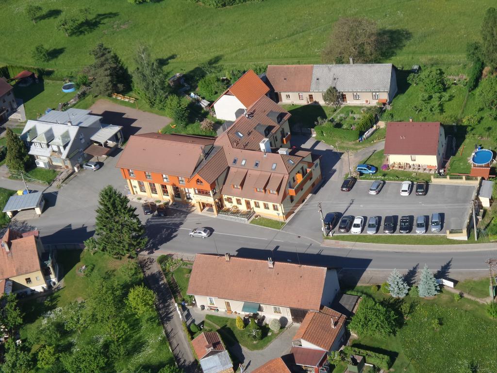 Hostinec U Hubalku Kostelec nad Orlicí Eksteriør billede